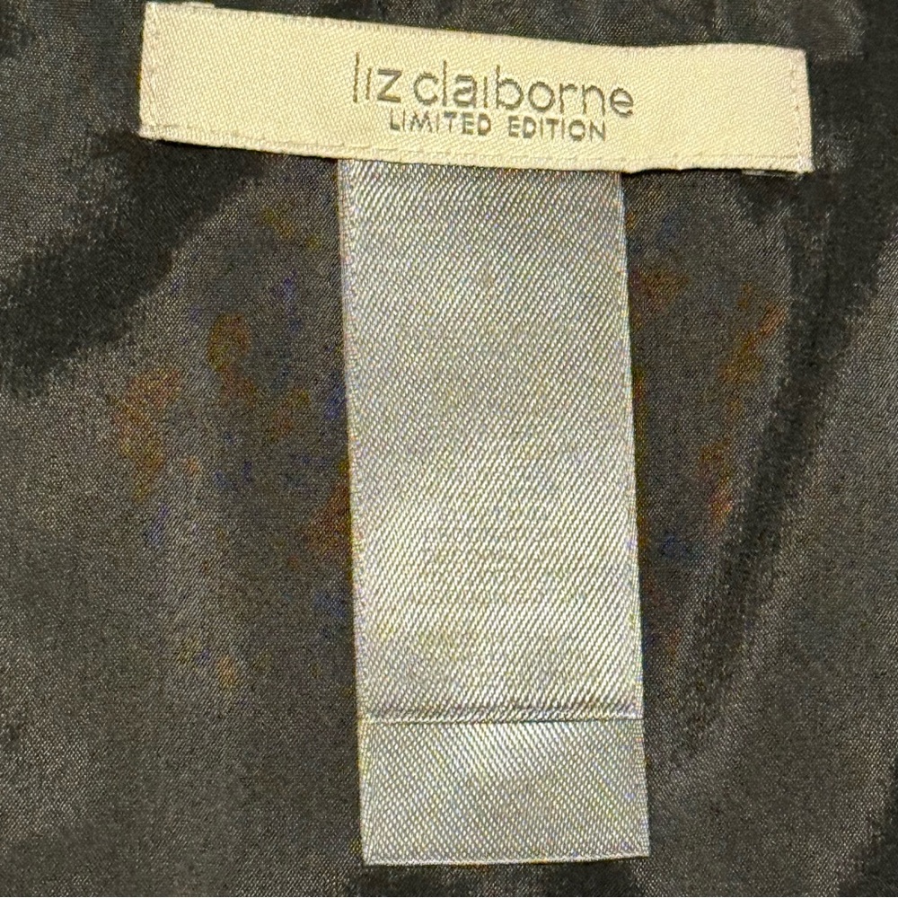 Liz Claiborne Limited Edition Black Skirt Size:  4 - Picture 7 of 10